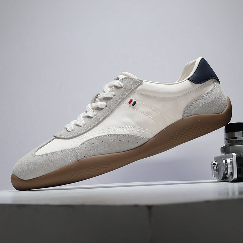 春夏季德训鞋男款2026新款皮布拼接透气运动风板鞋软底休闲鞋子男