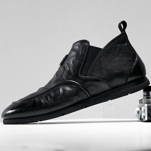 真皮鞋子男冬季高帮鞋2025新款软底休闲板鞋头层牛皮时尚黑色男鞋