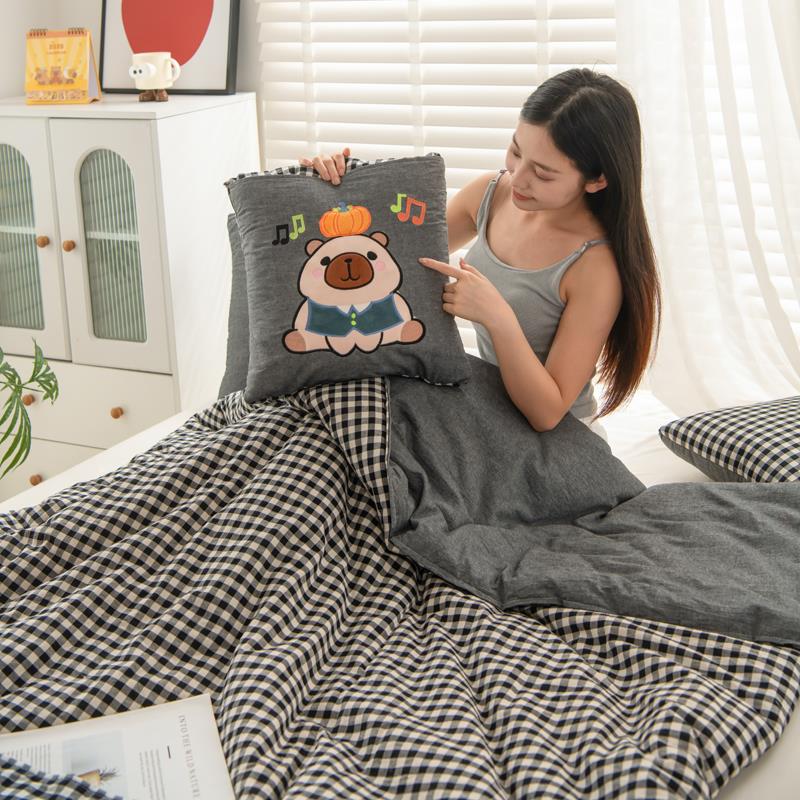 新款口袋抱枕被子两用办公室午睡空调夏凉毯汽车上折叠靠垫二合一