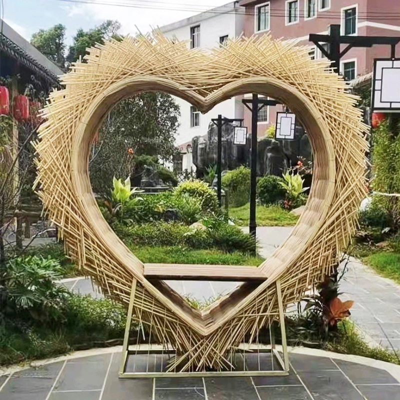 网红鸟巢吊椅巴厘岛沙滩大型藤编摇椅户外景点民宿拍照打卡秋千座