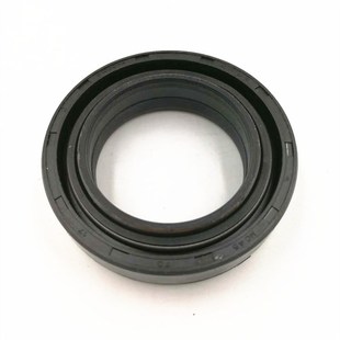 854C拖拉机动力输出轴油封 常州东风554 754 704 MC45701 654