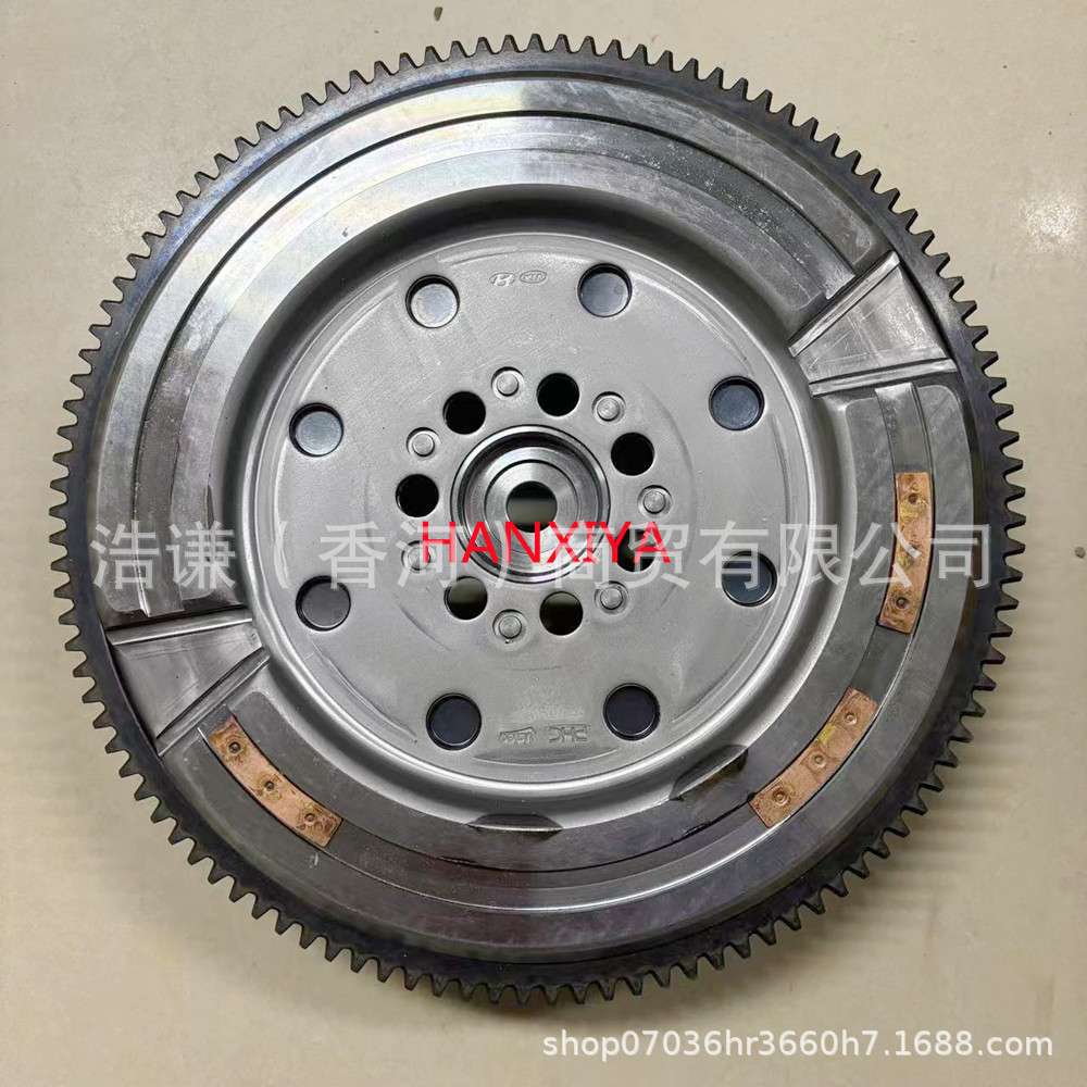 韩系新胜达IX45手动挡离合器飞轮配件飞轮总成232002G220