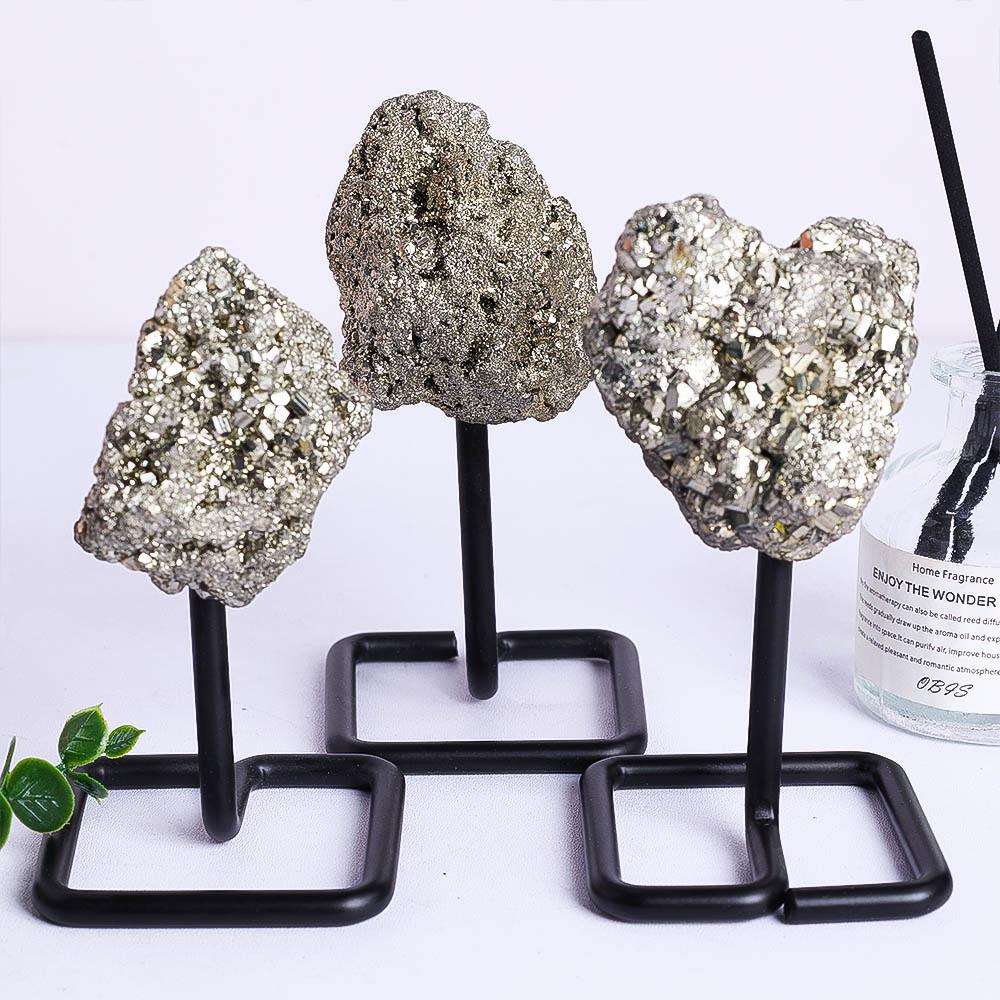 跨境热销天然矿石黄铁矿摆件带黑色支架家居办公桌面装饰摆件