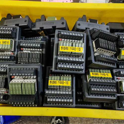 胜蓝8路继电器模组：Y446、输入DC24V。，议价