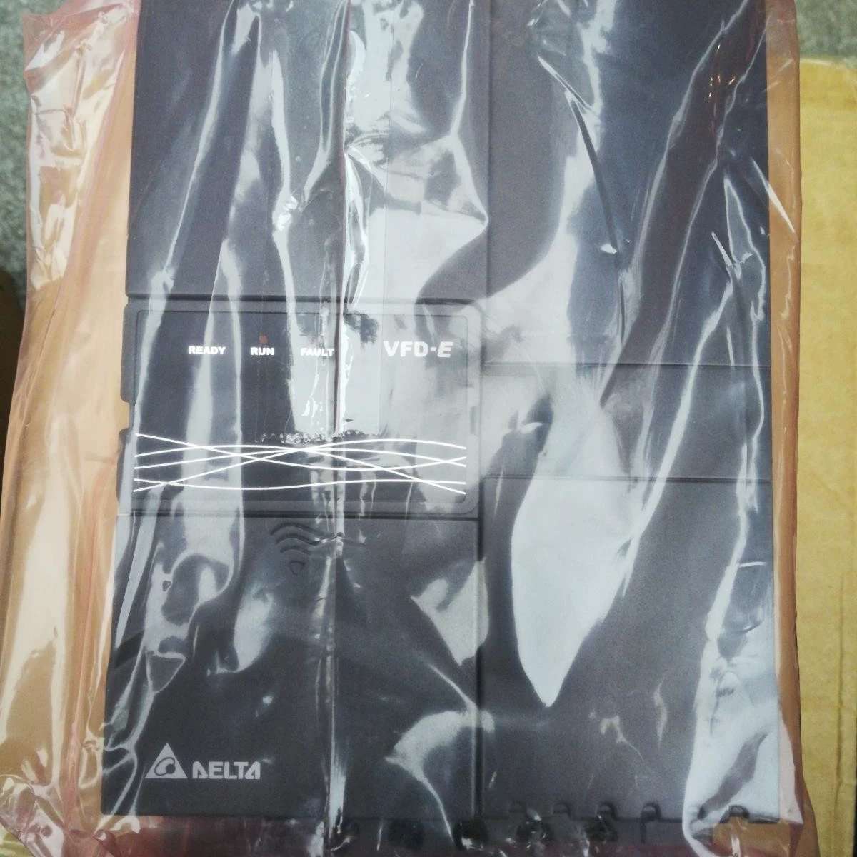 VFD022E43A 台达变频器，面板KPE-LE02需另配议价