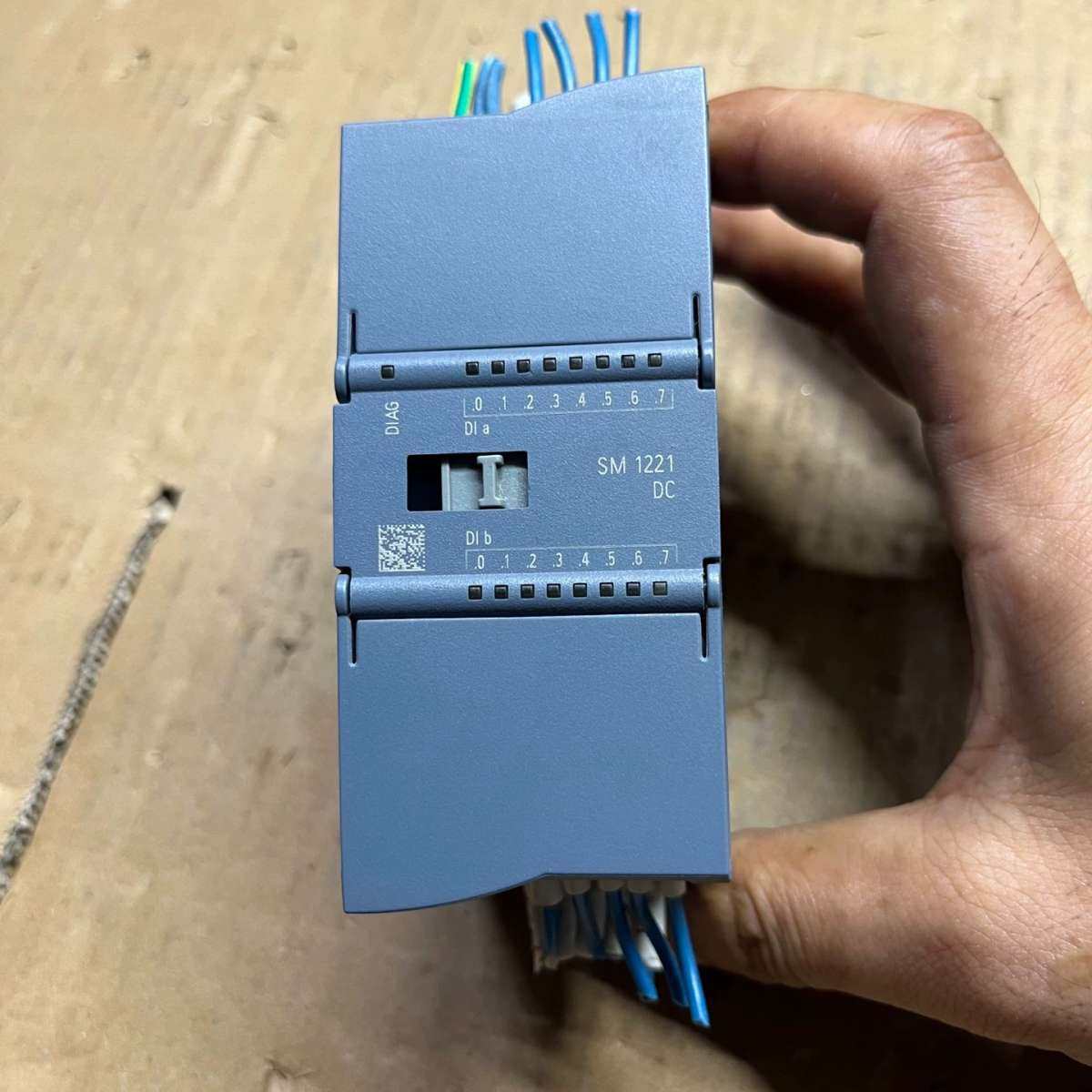 6ES7 221-1BH32-0XB0，件，功能完议价