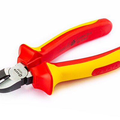 世达斜嘴钳斜口钳水口钳VDE耐高压1000V电工专用绝缘钳子70232