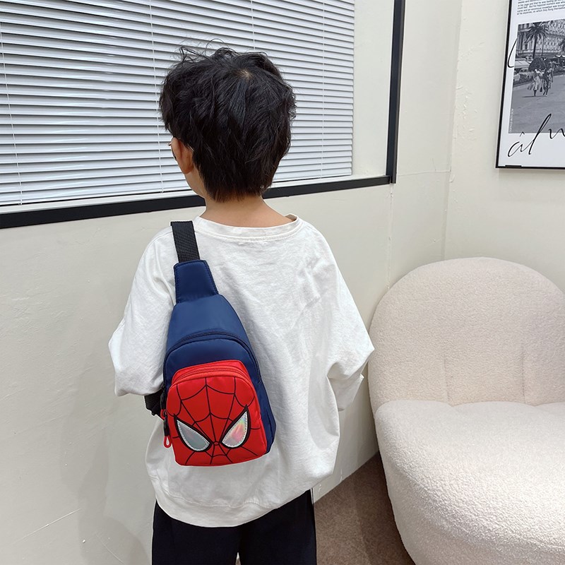 炫酷男童外出小背包出游休闲卡通儿童G胸包潮小男孩斜挎包夏季旅