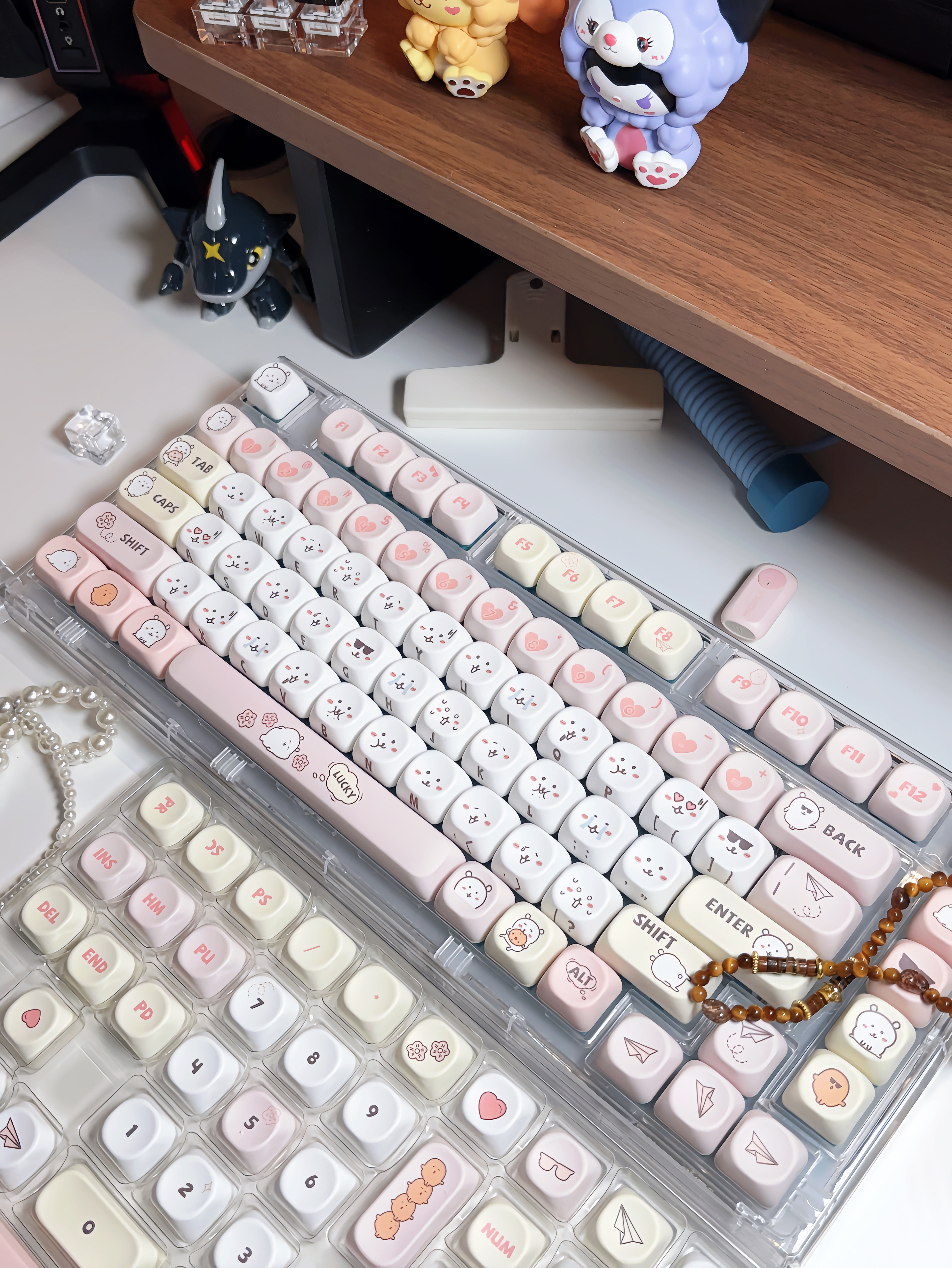 星辰大海自嘲熊键帽五面热升华工艺MOA高度pbt材质女生可爱键帽