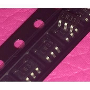 稳压器 MIC5255-3.3BM5 丝印LW33 SOT23-5 MIC5255-3.3BM5TR