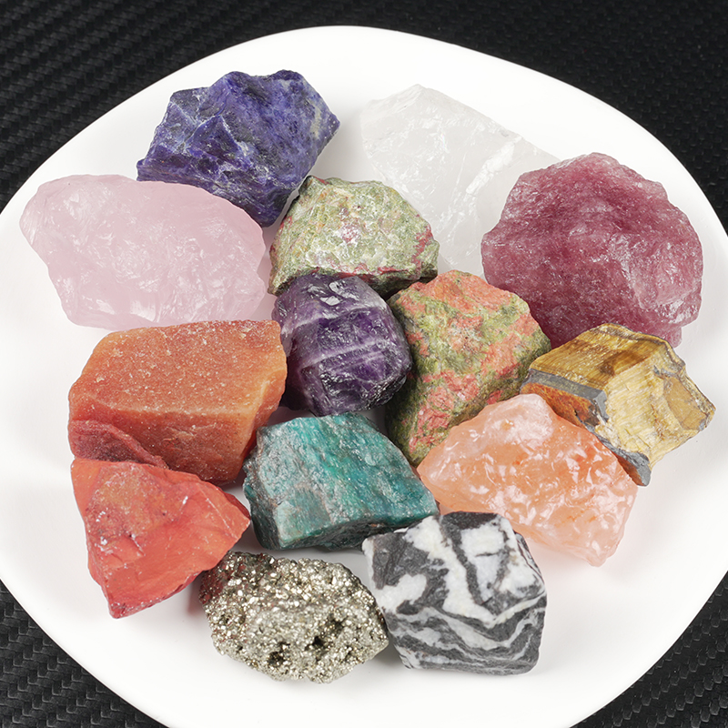 天然水晶原石矿物标本雨花石香薰扩香石头摆件鱼缸造景石头碎宝石