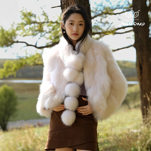 Missonep蝉【雪洛曼】浪漫风白色立体毛球短款狐狸毛皮草冬季新款