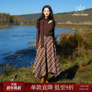 女冬季 复古感针织飘带上衣配格纹半身裙套装 冬铃序 Missonep蝉