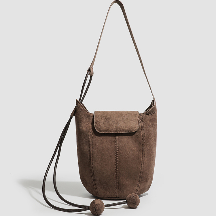 2025新款女百搭水桶包单肩斜挎包