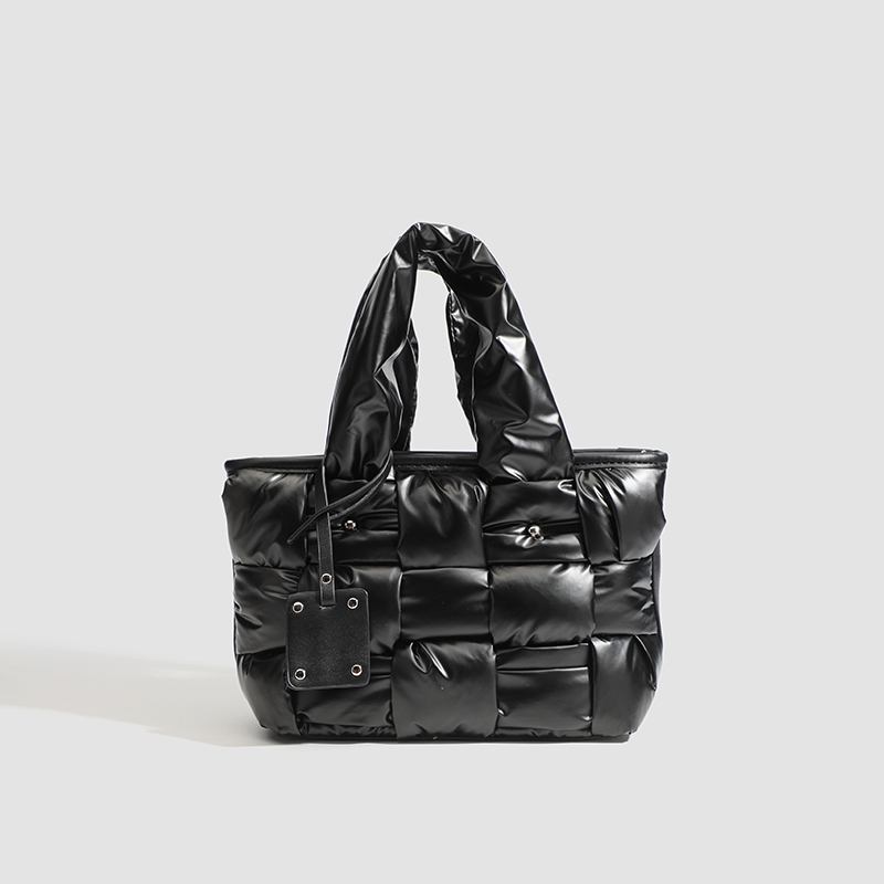 小众设计羽绒包黑色托特包