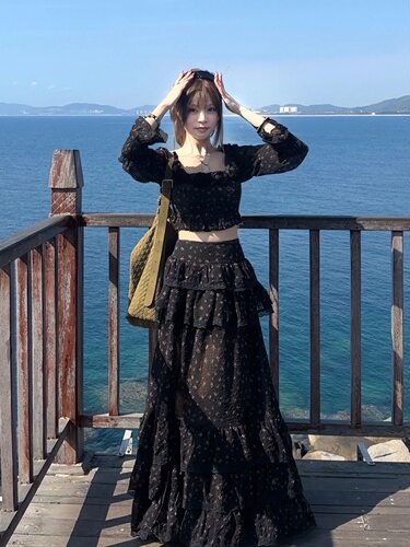 乱世佳人 甜美法式玫瑰套装比例高腰气质显瘦上衣+长裙两件套女春