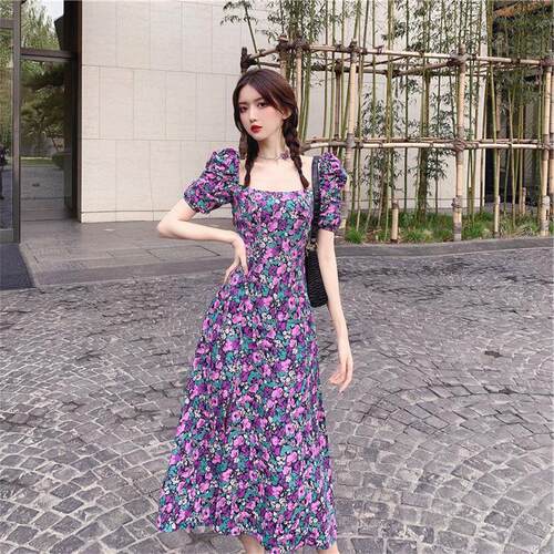 大码碎花2022连衣裙女夏季紫色泡泡袖开叉复古法式长裙胖mm仙女裙