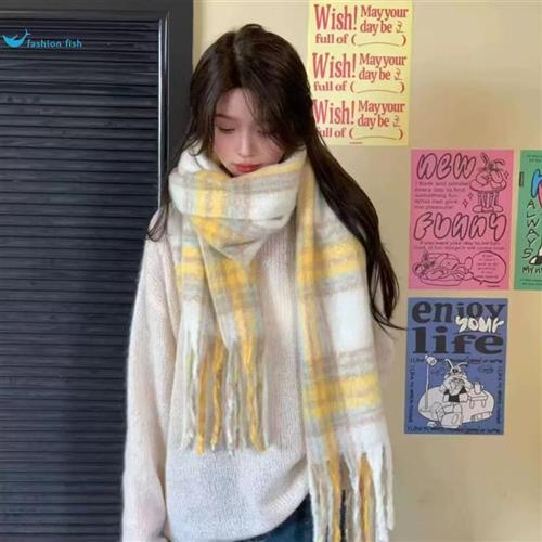2024新款披肩围巾冬季女学生围脖韩系氛围感百搭保暖加厚格子情侣