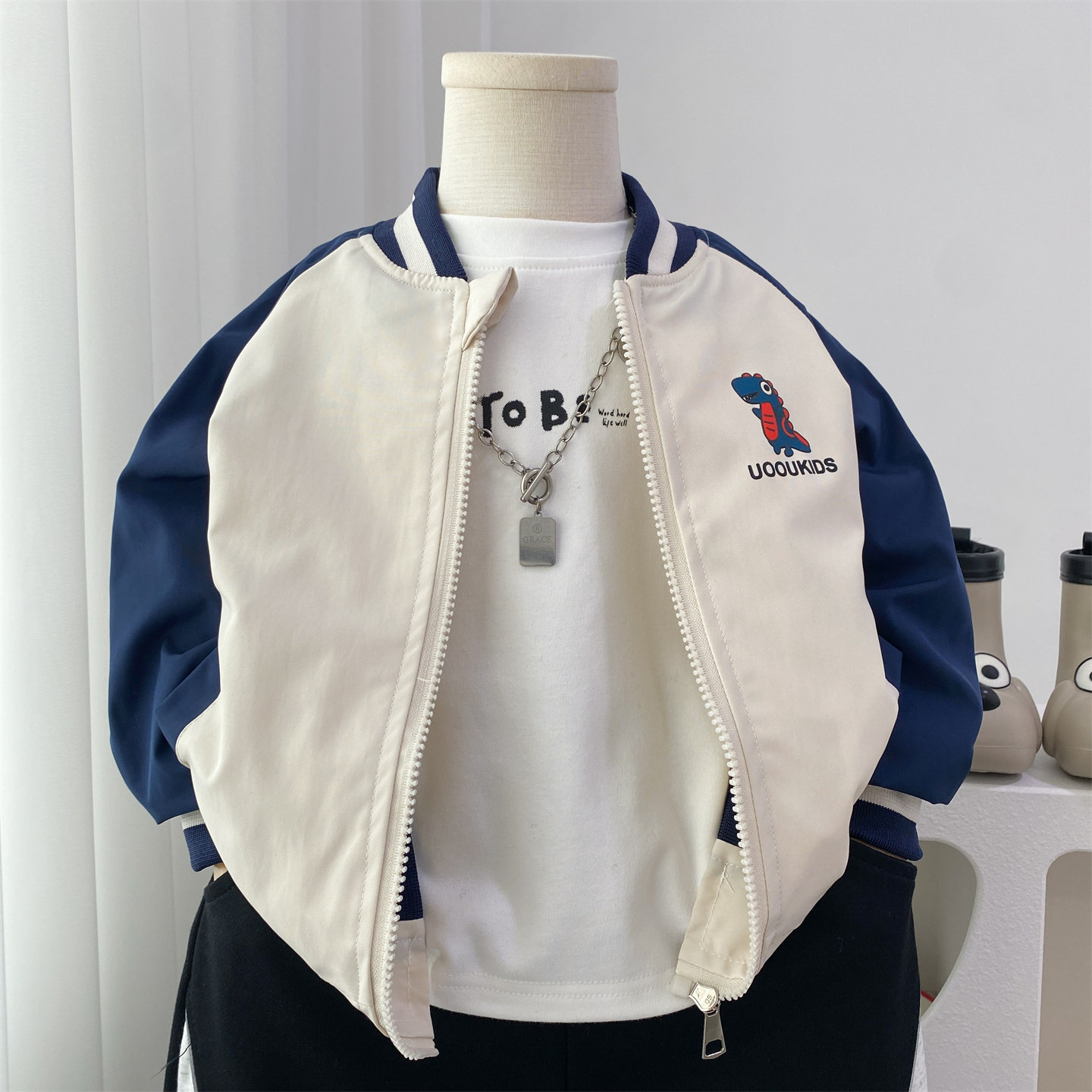 男童外套春秋新款薄款双层夹克衫小男孩宝宝秋装棒球服开衫上衣潮图片