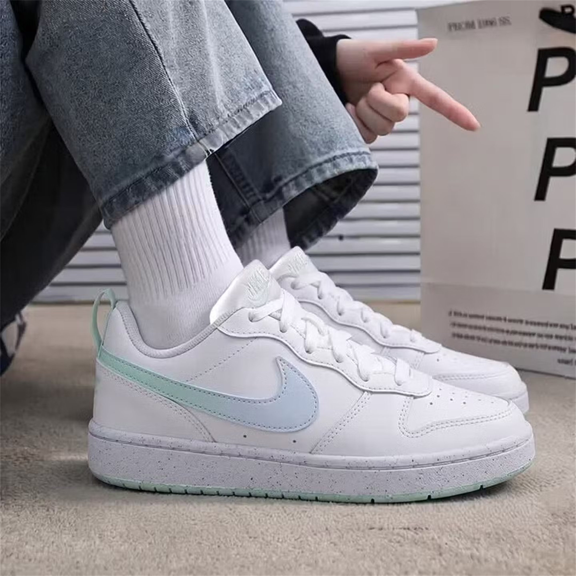 NIKE耐克大童COURT BOROUGH酷菠萝低帮运动休闲鞋板鞋IQ6529-100