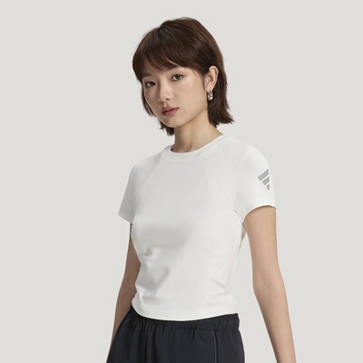 滔搏adidas阿迪达斯女子运动休闲短袖T恤KS5172