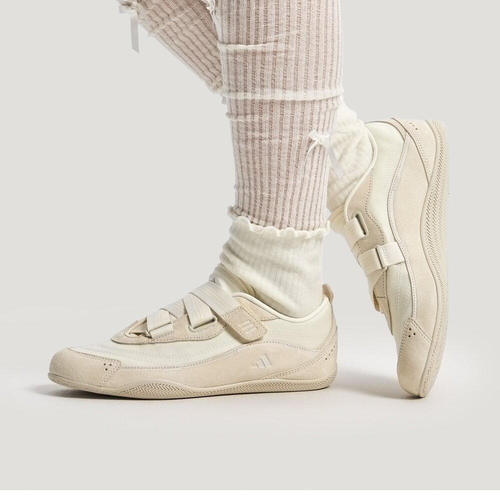 adidas阿迪达斯女子URBAN REVERIEFOS运动休闲鞋KJ9092