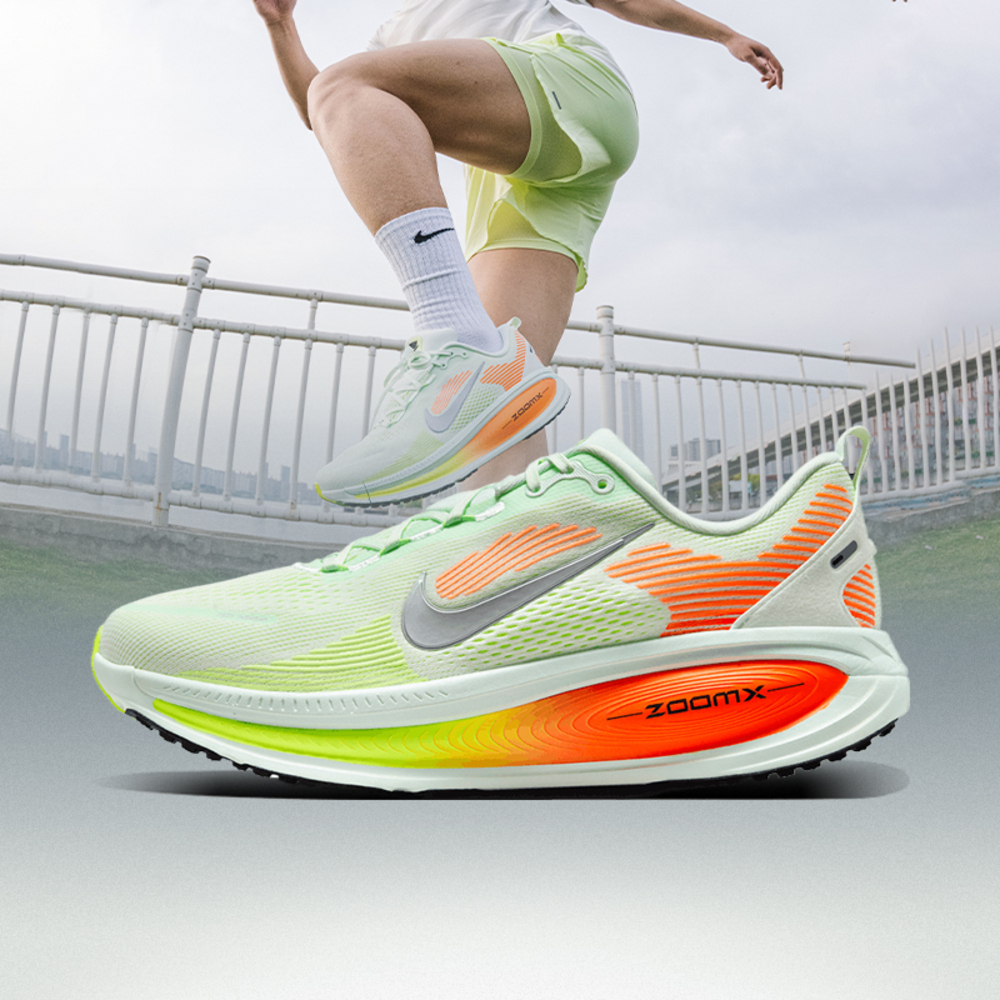 NIKE耐克男子VOMERO 18公路运动迈柔18厚底缓震跑步鞋HM6803-300