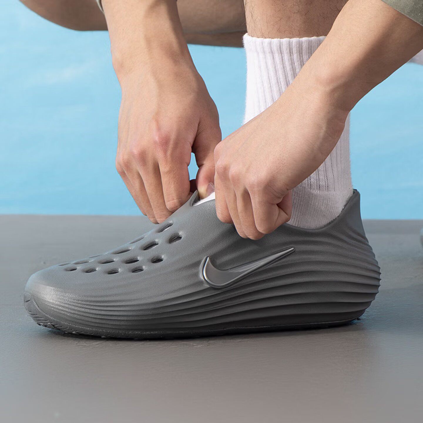 NIKE耐克男子NIKE REACTX REJUVEN8运动休闲一脚蹬凉鞋HV5060-002