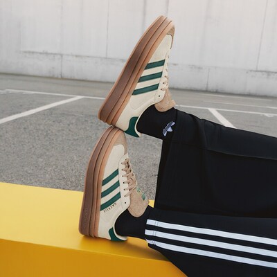adidas阿迪达斯三叶草女鞋GAZELLE经典复古T头鞋休闲德训鞋ID7056