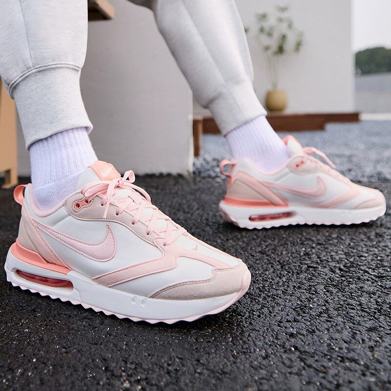 NIKE耐克女子W NIKE AIR MAX DAWN运动板鞋/复刻鞋DR7875-100