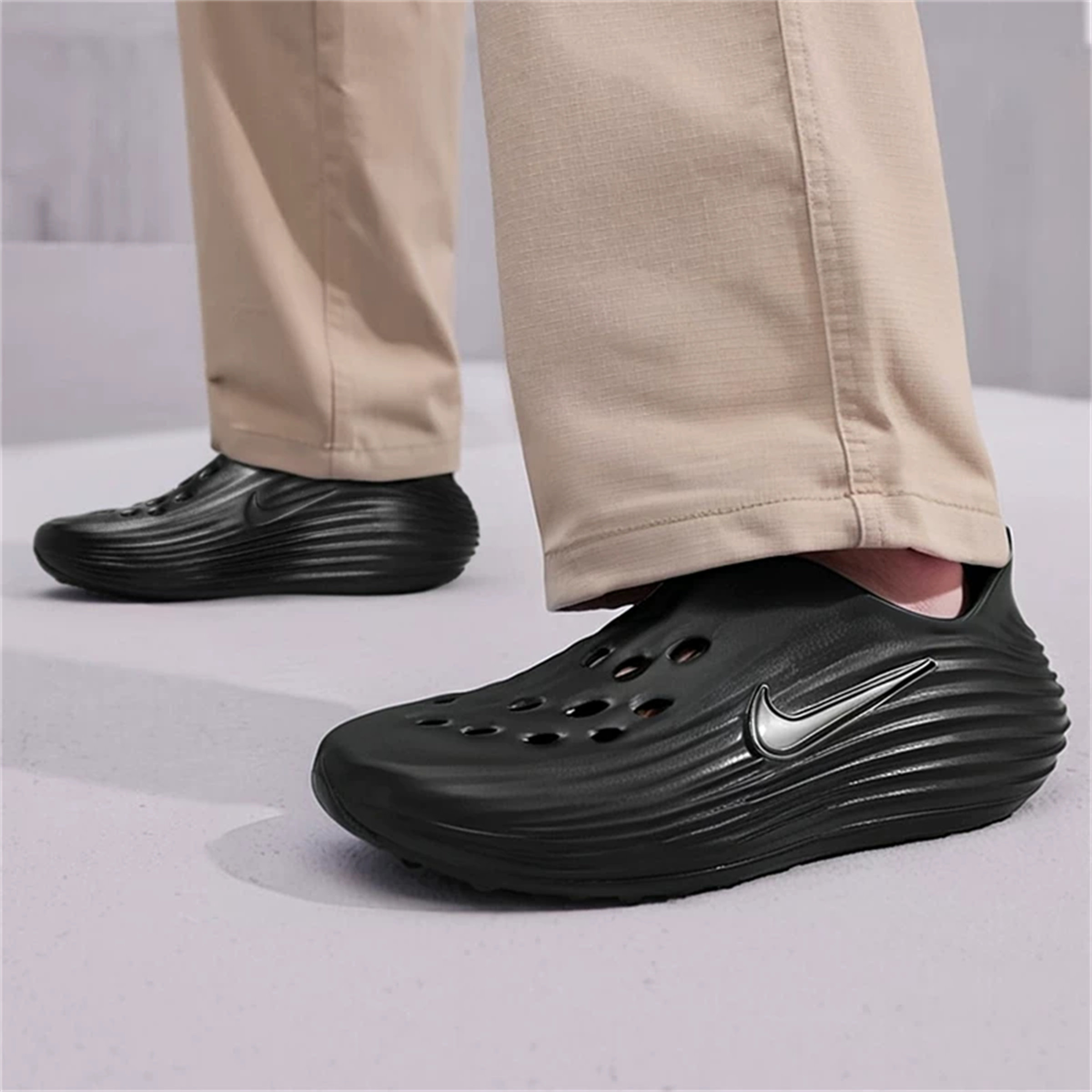 NIKE耐克男大童NIKE REACTX REJUVEN8 (GS)运动休闲鞋IF1746-001