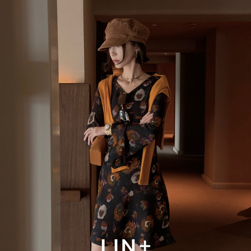 LIN+  -摩登斜裁显瘦法式气质度假花卉连衣裙(人丝)LJ2602D155P