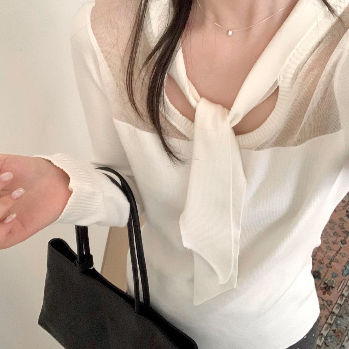 TOMORROW-纱拼接打底～设计感领结款拼接打底针织衫（含6.8绵羊毛