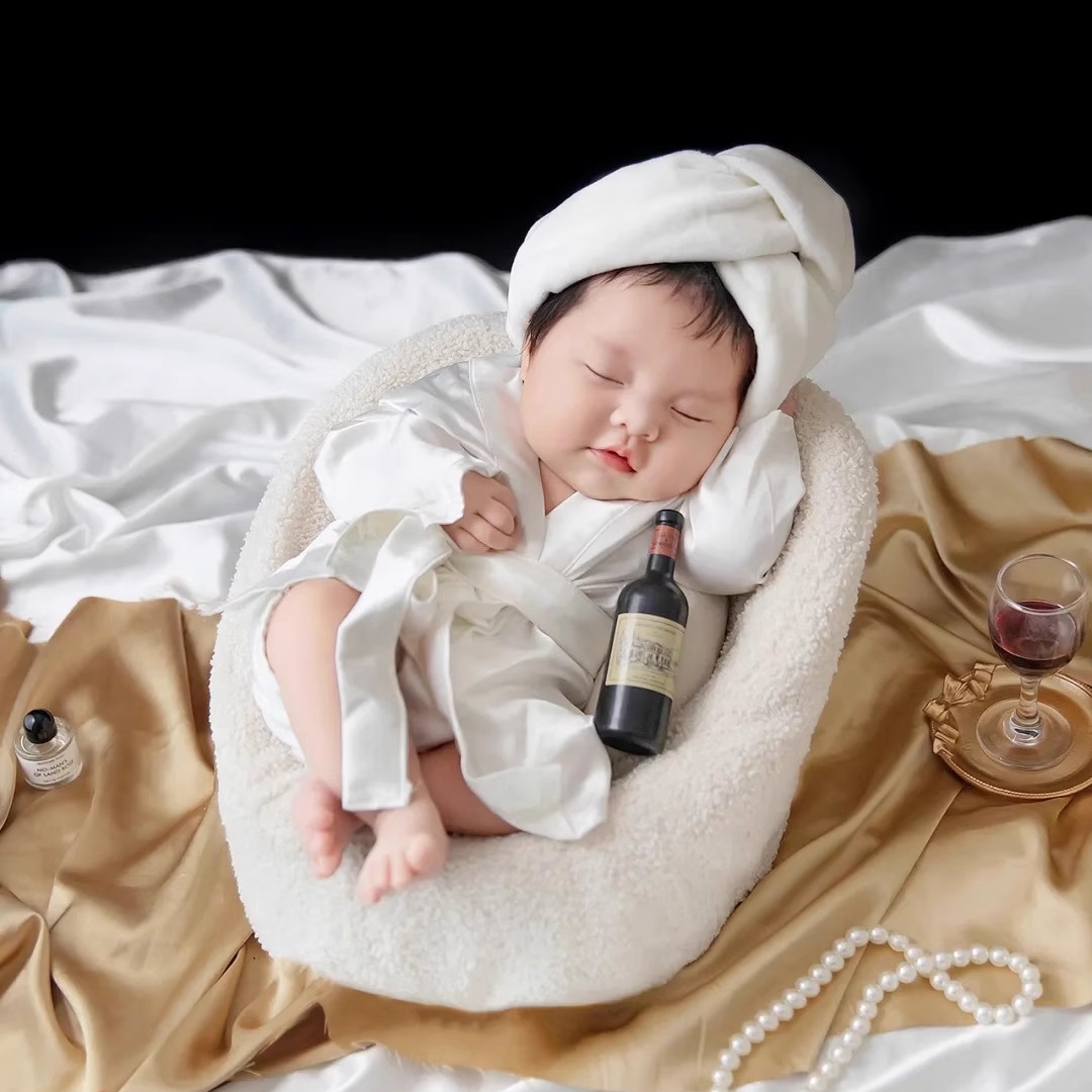 宝宝满月拍照道具小沙发装饰布置