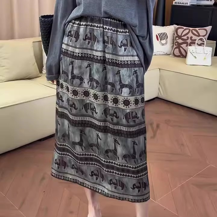 复古印花半身裙女2025夏季新款高腰显瘦松紧腰后开叉中长款a字裙