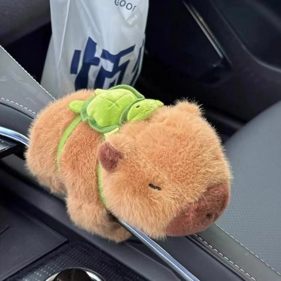 极氪001中控玩偶扶手公仔卡皮巴拉电动J车装饰小配件汽车内饰摆件