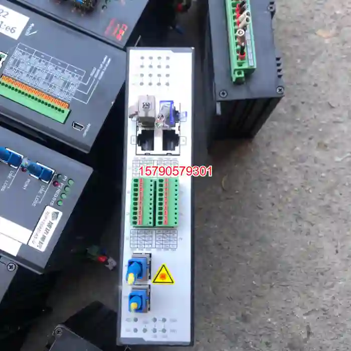 议价博达lEP1208F-4S-L-V电源1台