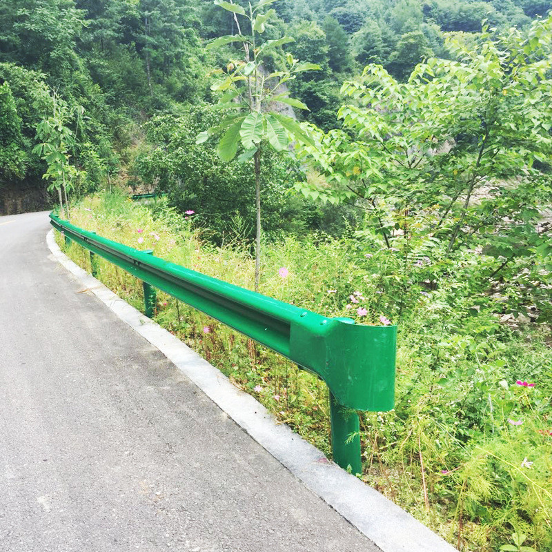 乡村道路波形护栏热镀锌防撞护拦板双波三波马路梁钢防护隔离栏板