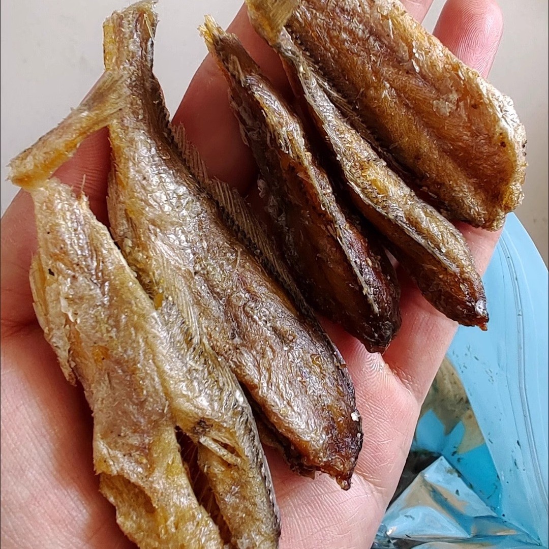 香酥小黄鱼酥脆即食小鱼干网红爆款烘干小黄鱼非油炸零食孕妇宝宝