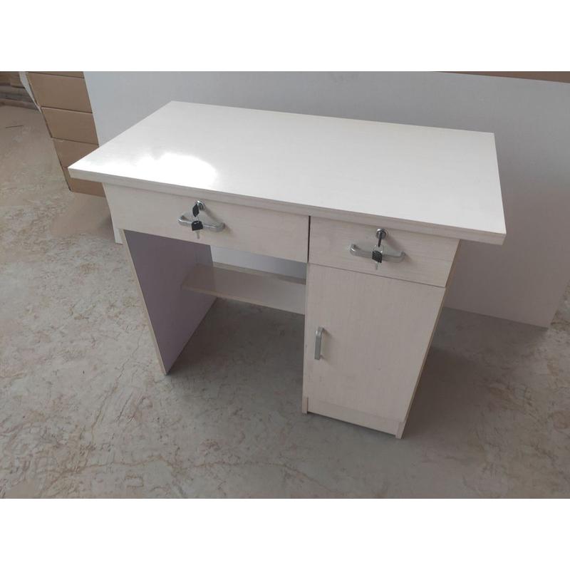 家用电脑桌公司办公桌简约现代书桌卧室桌子写字桌子台式电脑一体