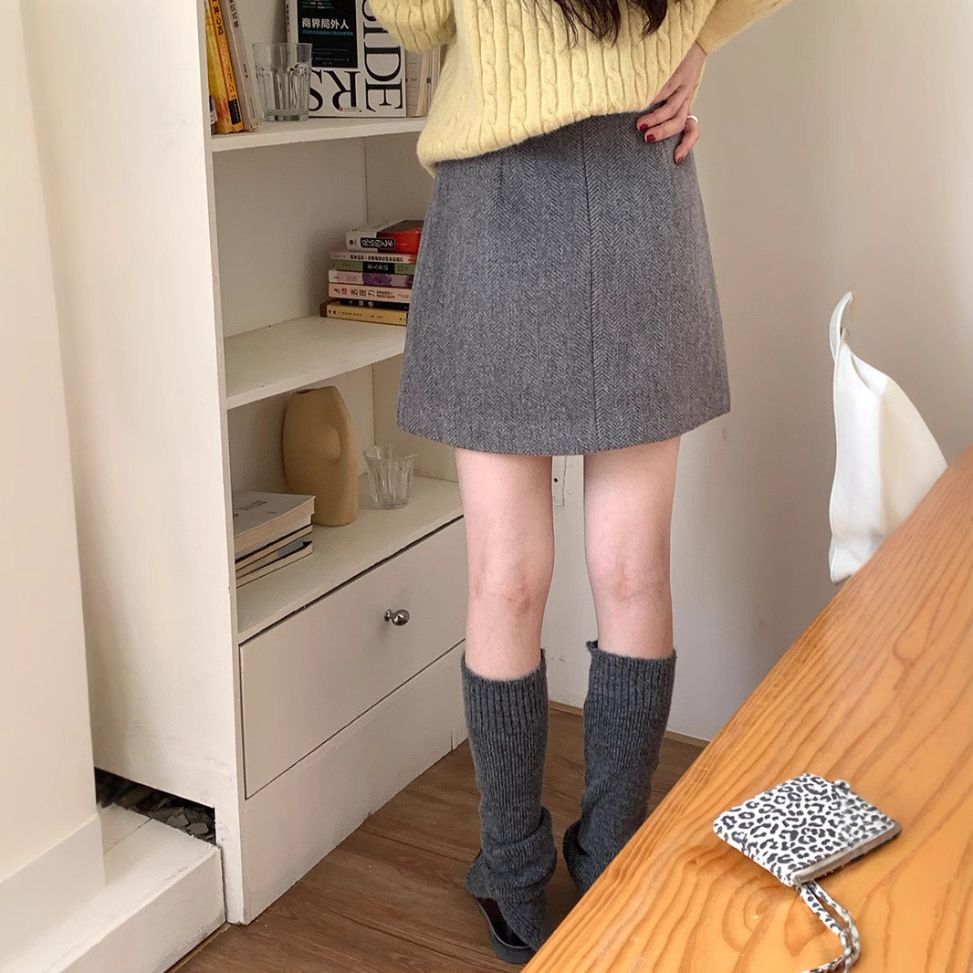薇颂灰色毛呢半身裙女秋冬2024款韩版高腰显瘦50%羊毛a字短裙