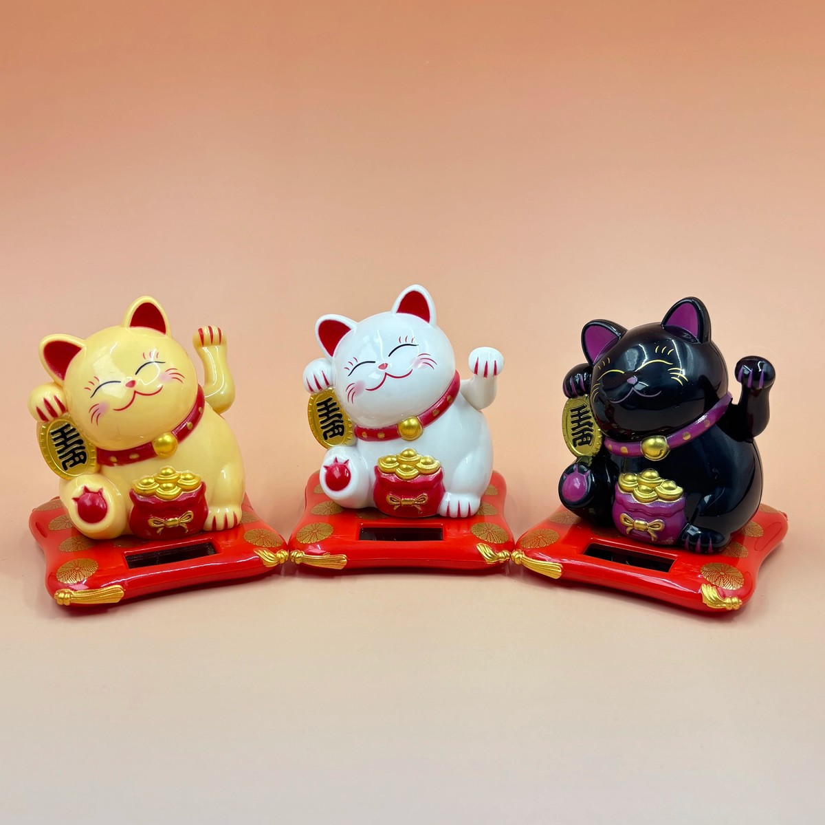 太阳能招财猫汽车载内饰摆件光能摇手小招财猫可爱猫开业招财礼品
