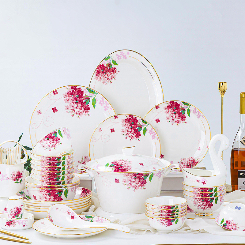 陶瓷餐具碗碟厂家套装景德镇高档描金60头家用礼品骨瓷盘批发