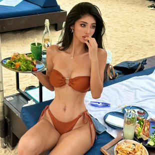 25轻奢泳衣女性感分体三角比基尼高级抹胸沙滩绑带小胸聚拢沙滩度