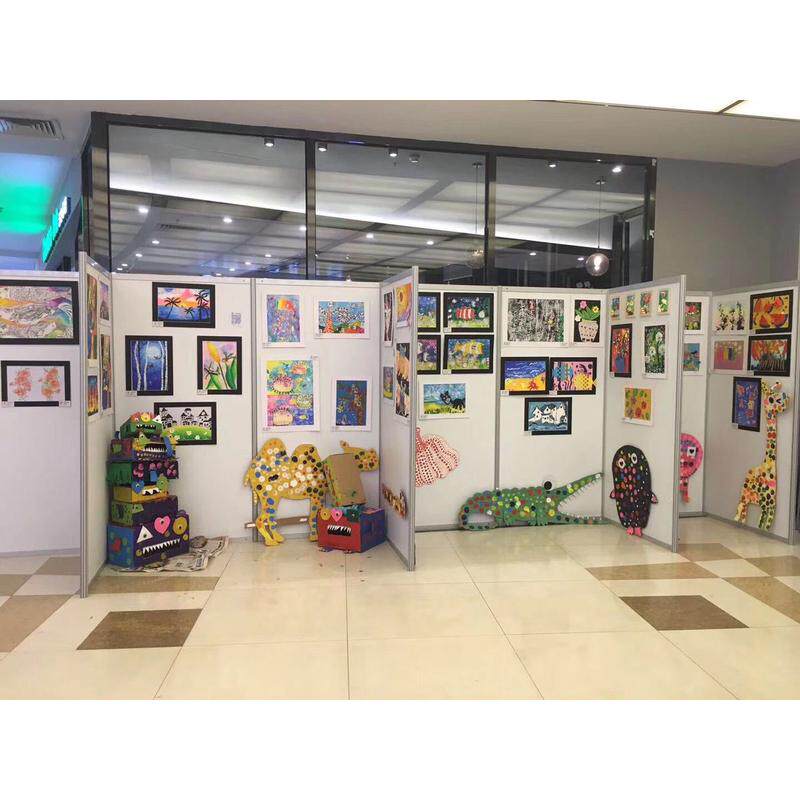 挂画小学生图片作品隔断展板儿童画展用展示架简易幼儿园展览