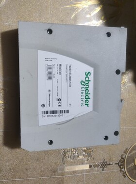 议价议价schneider8孔交换机,型号TCSESU083F