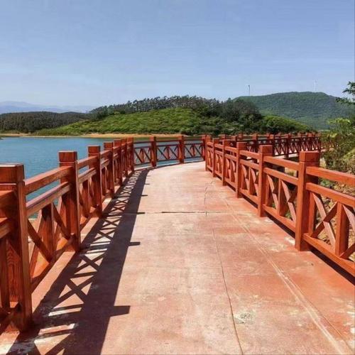 河道水泥仿藤护栏景观园林仿树皮围栏桥梁鱼塘混泥土钢筋仿木栏杆