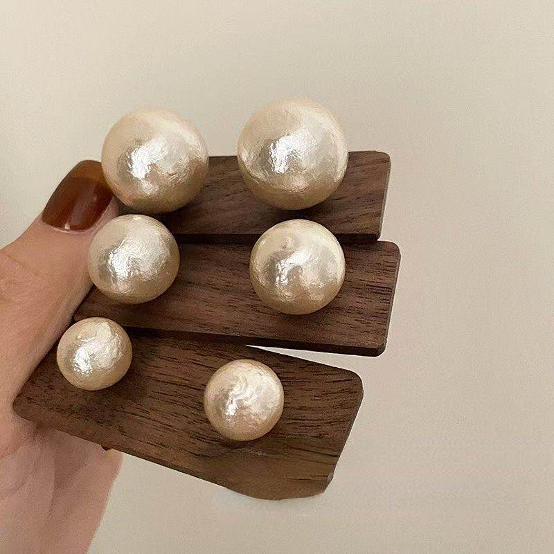 《西柚氧》赫本风棉花仿珍珠耳钉女爆款法式复古耳环高级气质耳饰