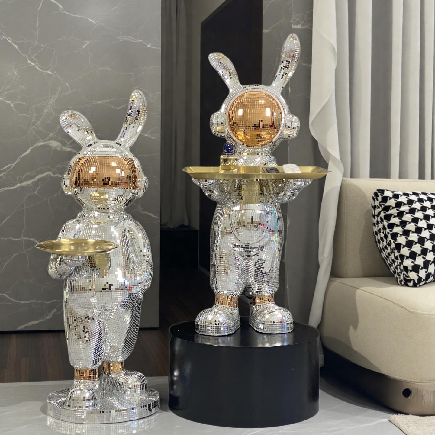 太空兔子轻奢高级感客厅电视柜旁大型落地摆件托盘存钱罐乔迁新居