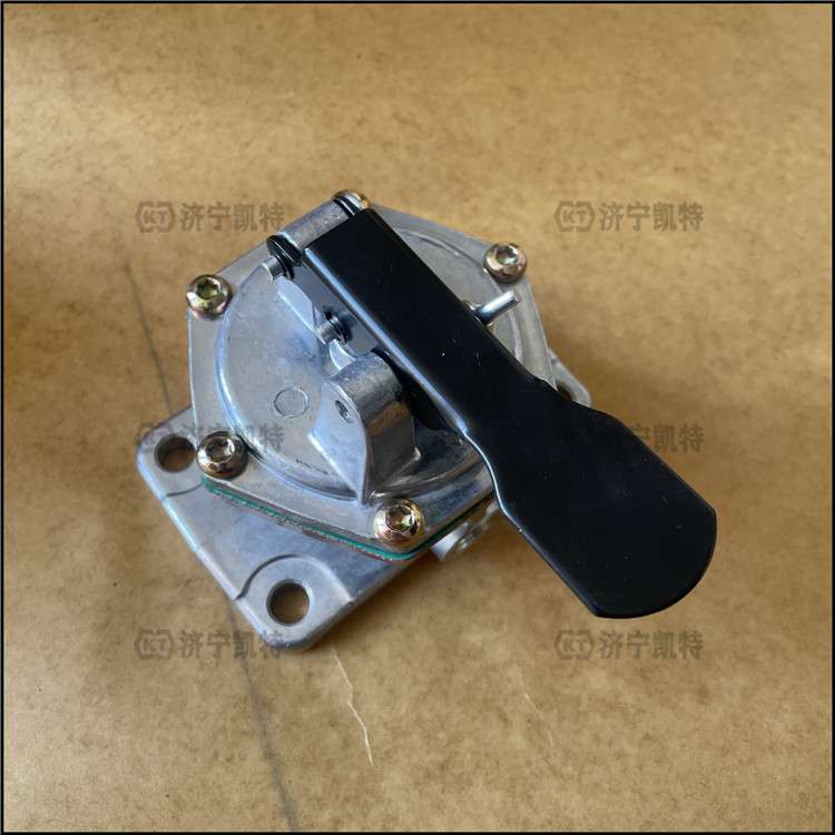 PC400/450-7挖掘机配件 手油泵 6251-71-8210 发动机柴油引液泵